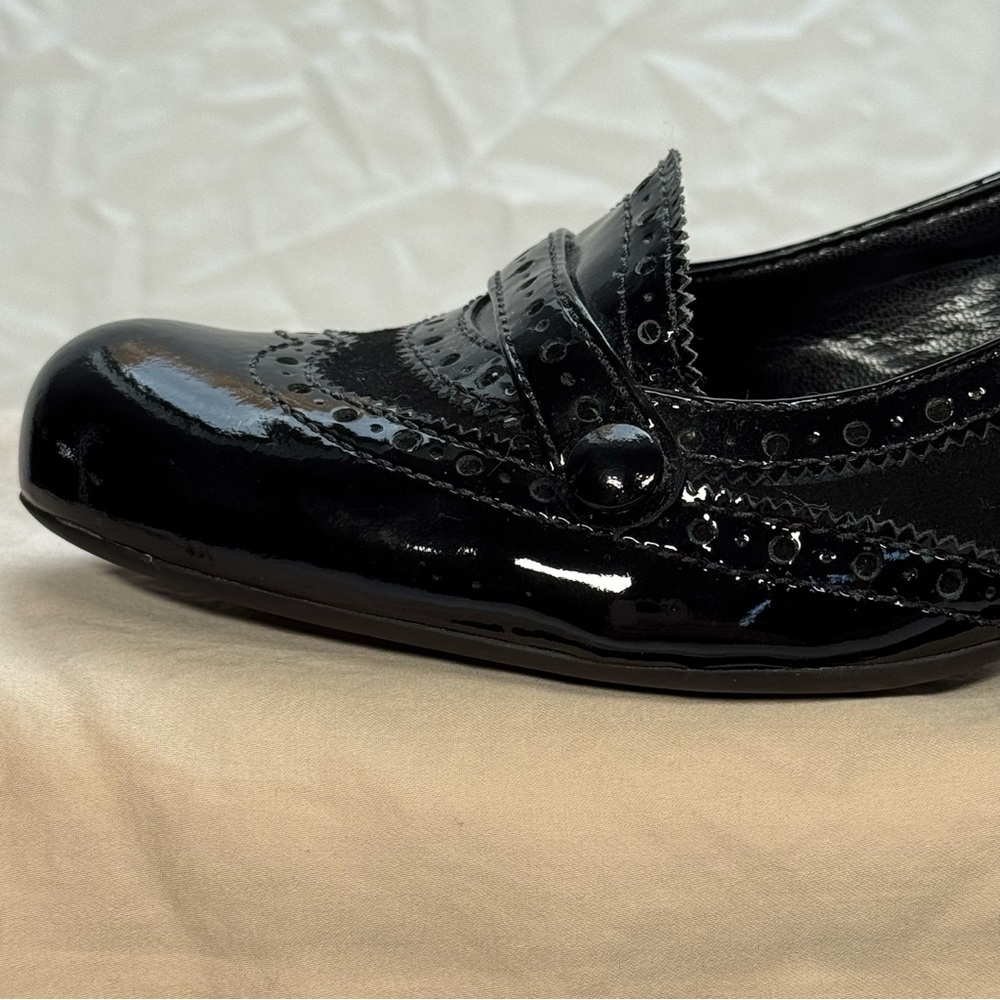 Franco Sarto Black Patent Leather and Suede Mary Jane Heels w/ intricate details - Picture 9 of 16
